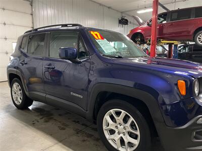 2017 Jeep Renegade Latitude   - Photo 4 - Saint Louis, MI 48880-9800