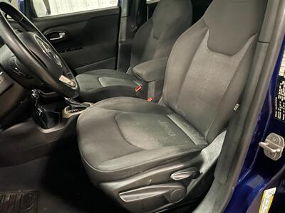 2017 Jeep Renegade Latitude   - Photo 14 - Saint Louis, MI 48880-9800