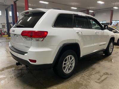 2019 Jeep Grand Cherokee Laredo   - Photo 6 - Saint Louis, MI 48880-9800
