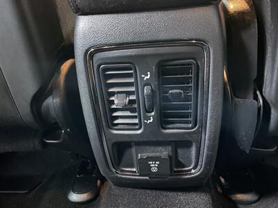 2019 Jeep Grand Cherokee Laredo   - Photo 13 - Saint Louis, MI 48880-9800