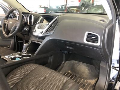 2017 Chevrolet Equinox LS   - Photo 17 - Saint Louis, MI 48880-9800