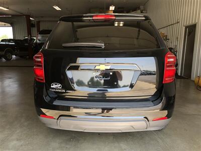 2017 Chevrolet Equinox LS   - Photo 22 - Saint Louis, MI 48880-9800