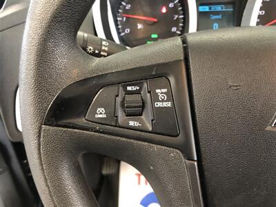 2017 Chevrolet Equinox LS   - Photo 9 - Saint Louis, MI 48880-9800