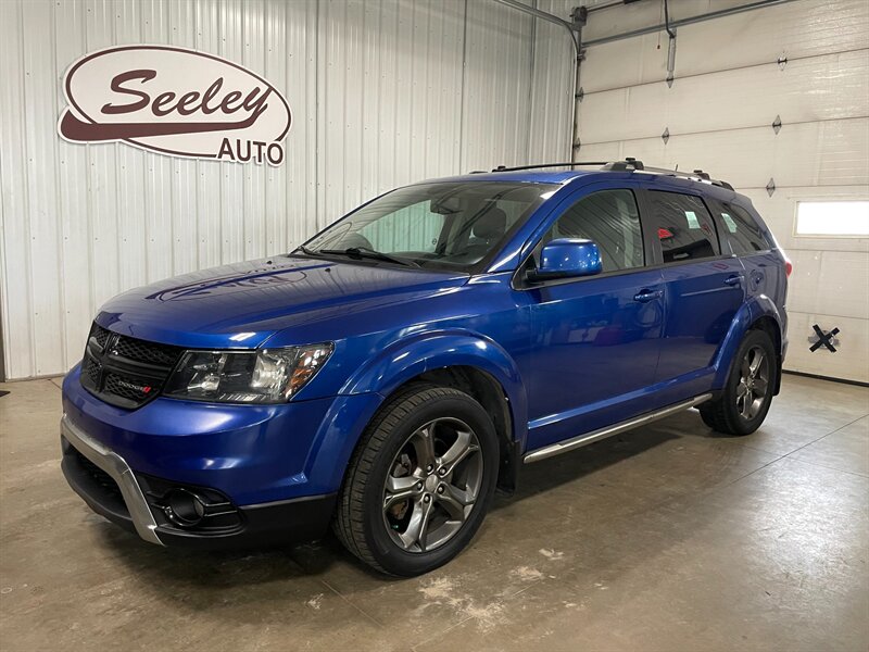 2015 Dodge Journey Crossroad   - Photo 1 - Saint Louis, MI 48880-9800