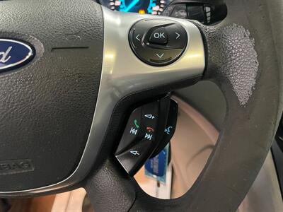2014 Ford Escape SE - Photo 11 - Saint Louis, MI 48880-9800