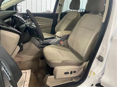2014 Ford Escape SE - Photo 13 - Saint Louis, MI 48880-9800