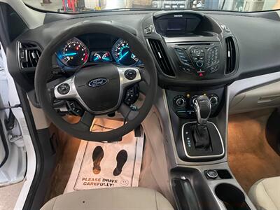 2014 Ford Escape SE - Photo 9 - Saint Louis, MI 48880-9800