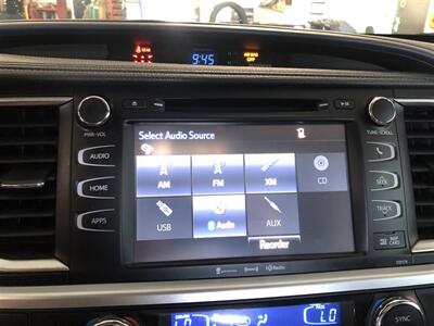 2018 Toyota Highlander XLE   - Photo 13 - Saint Louis, MI 48880-9800
