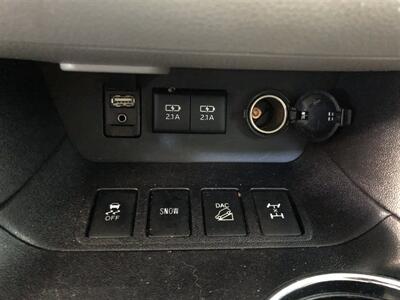 2018 Toyota Highlander XLE   - Photo 17 - Saint Louis, MI 48880-9800