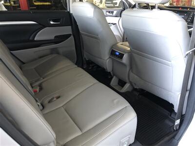 2018 Toyota Highlander XLE   - Photo 27 - Saint Louis, MI 48880-9800