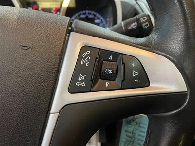 2010 Chevrolet Equinox LT   - Photo 12 - Saint Louis, MI 48880-9800