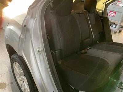 2010 Chevrolet Equinox LT   - Photo 19 - Saint Louis, MI 48880-9800