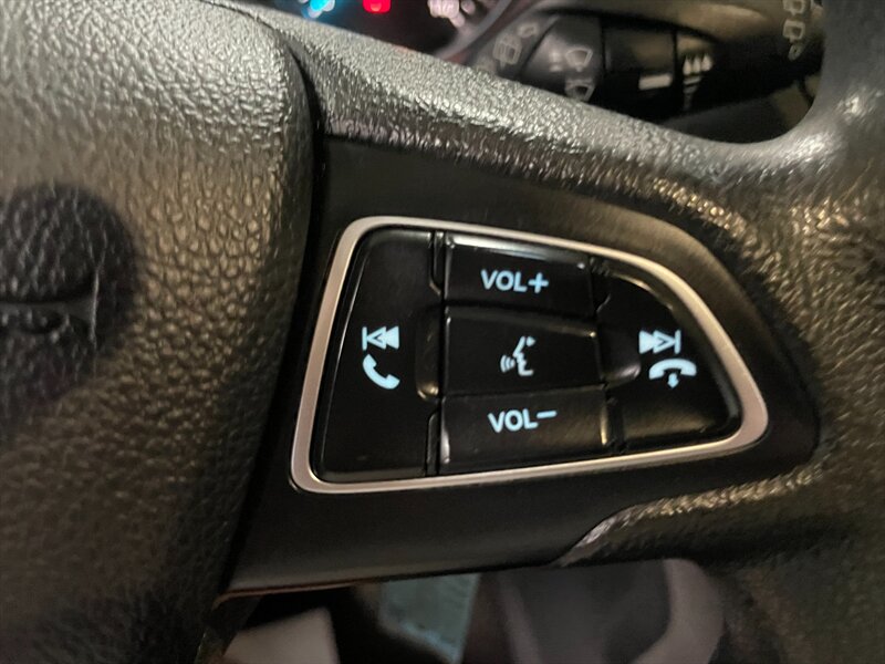 2018 Ford Escape SE - Photo 8 - Saint Louis, MI 48880-9800