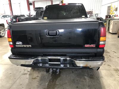 2004 GMC Sierra 2500 Work Truck   - Photo 28 - Saint Louis, MI 48880-9800