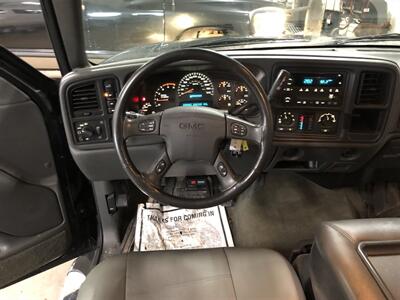 2004 GMC Sierra 2500 Work Truck   - Photo 8 - Saint Louis, MI 48880-9800