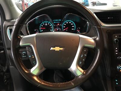 2016 Chevrolet Traverse LT   - Photo 7 - Saint Louis, MI 48880-9800