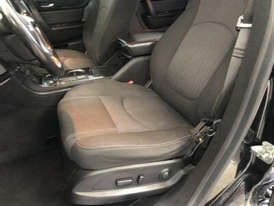 2016 Chevrolet Traverse LT   - Photo 12 - Saint Louis, MI 48880-9800