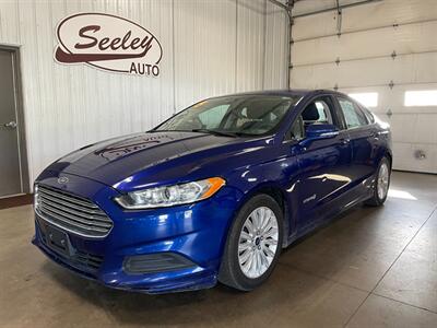 2015 Ford Fusion Hybrid SE - Photo 2 - Saint Louis, MI 48880-9800