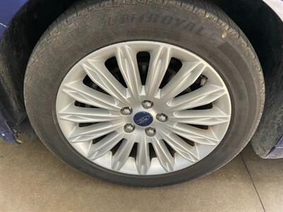 2015 Ford Fusion Hybrid SE - Photo 22 - Saint Louis, MI 48880-9800