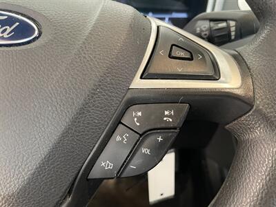 2015 Ford Fusion Hybrid SE - Photo 12 - Saint Louis, MI 48880-9800
