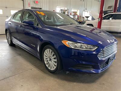 2015 Ford Fusion Hybrid SE - Photo 5 - Saint Louis, MI 48880-9800