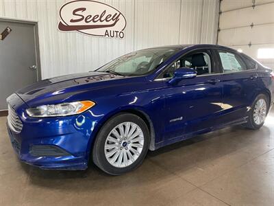 2015 Ford Fusion Hybrid SE - Photo 1 - Saint Louis, MI 48880-9800