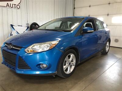 2013 Ford Focus SE   - Photo 2 - Saint Louis, MI 48880-9800