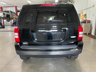 2016 Jeep Patriot Latitude   - Photo 7 - Saint Louis, MI 48880-9800