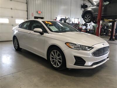 2020 Ford Fusion SE   - Photo 5 - Saint Louis, MI 48880-9800