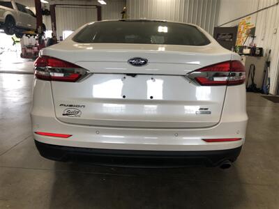 2020 Ford Fusion SE   - Photo 23 - Saint Louis, MI 48880-9800