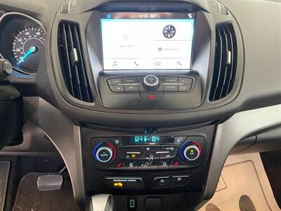2017 Ford Escape SE - Photo 14 - Saint Louis, MI 48880-9800