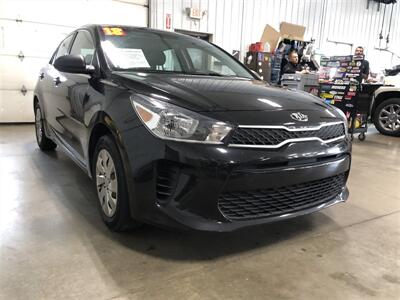 2018 Kia Rio 5-Door LX   - Photo 4 - Saint Louis, MI 48880-9800