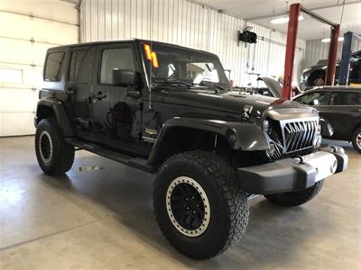 2011 Jeep Wrangler Sahara   - Photo 5 - Saint Louis, MI 48880-9800