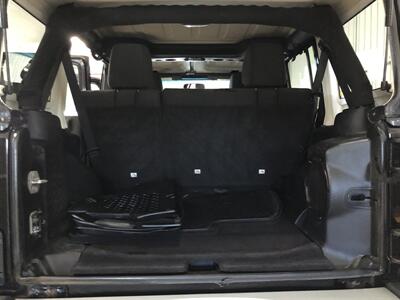 2011 Jeep Wrangler Sahara   - Photo 21 - Saint Louis, MI 48880-9800