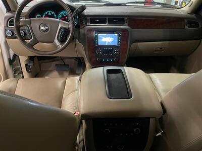 2012 Chevrolet Suburban LTZ   - Photo 8 - Saint Louis, MI 48880-9800