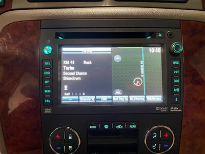 2012 Chevrolet Suburban LTZ   - Photo 16 - Saint Louis, MI 48880-9800