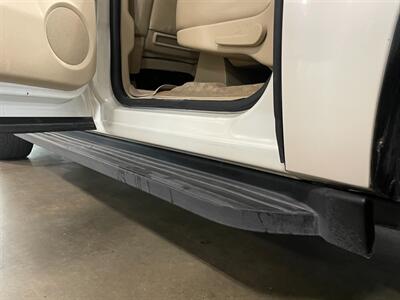 2012 Chevrolet Suburban LTZ   - Photo 33 - Saint Louis, MI 48880-9800