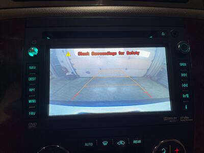 2012 Chevrolet Suburban LTZ   - Photo 19 - Saint Louis, MI 48880-9800