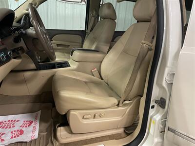 2012 Chevrolet Suburban LTZ   - Photo 21 - Saint Louis, MI 48880-9800