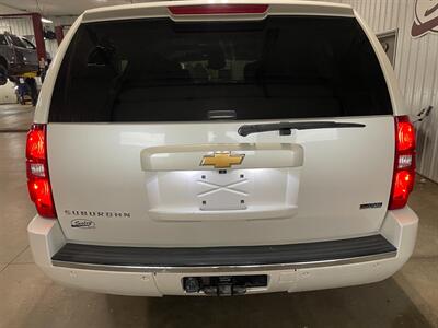 2012 Chevrolet Suburban LTZ   - Photo 38 - Saint Louis, MI 48880-9800