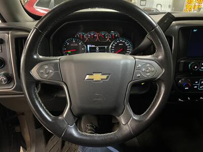 2017 Chevrolet Silverado 1500 LT   - Photo 8 - Saint Louis, MI 48880-9800
