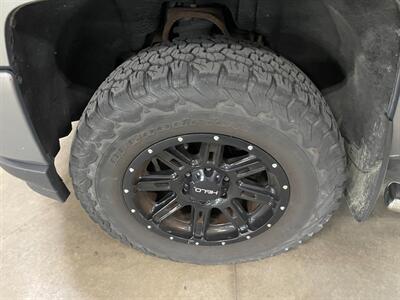 2017 Chevrolet Silverado 1500 LT   - Photo 21 - Saint Louis, MI 48880-9800