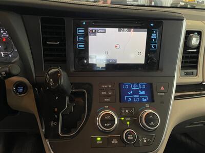 2017 Toyota Sienna XLE 7-Passenger - Photo 12 - Saint Louis, MI 48880-9800