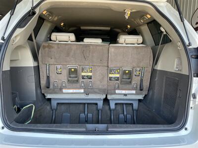 2017 Toyota Sienna XLE 7-Passenger - Photo 27 - Saint Louis, MI 48880-9800