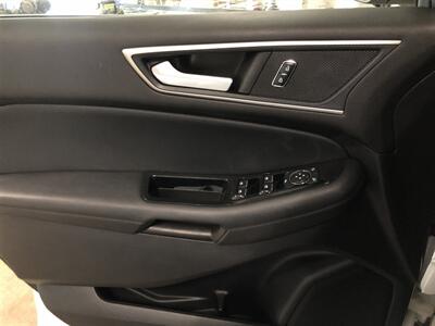 2019 Ford Edge SEL   - Photo 22 - Saint Louis, MI 48880-9800