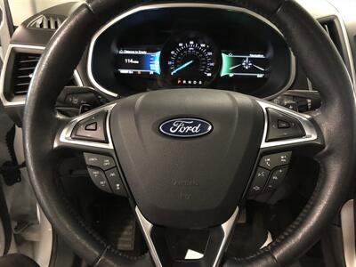 2019 Ford Edge SEL   - Photo 9 - Saint Louis, MI 48880-9800