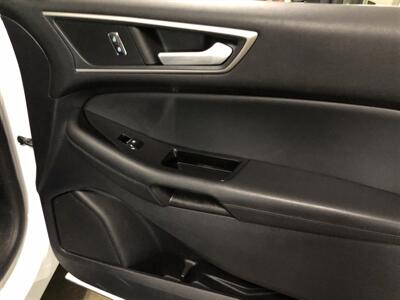 2019 Ford Edge SEL   - Photo 23 - Saint Louis, MI 48880-9800
