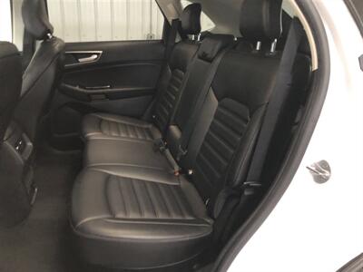2019 Ford Edge SEL   - Photo 18 - Saint Louis, MI 48880-9800