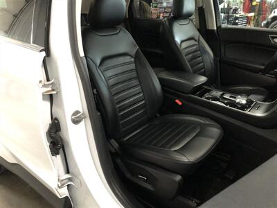 2019 Ford Edge SEL   - Photo 19 - Saint Louis, MI 48880-9800