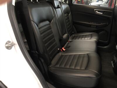 2019 Ford Edge SEL   - Photo 20 - Saint Louis, MI 48880-9800